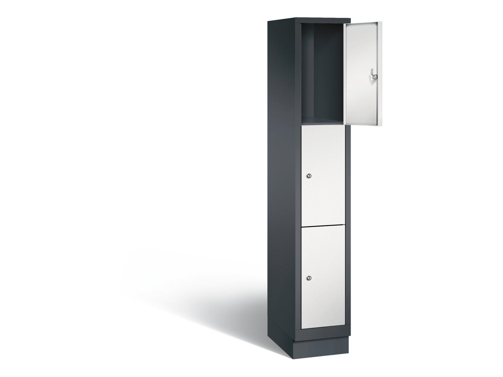 Schließfachschrank S3000 Evolo drei Fächer übereinander - 1 Abteil 300mm Abteilbreite