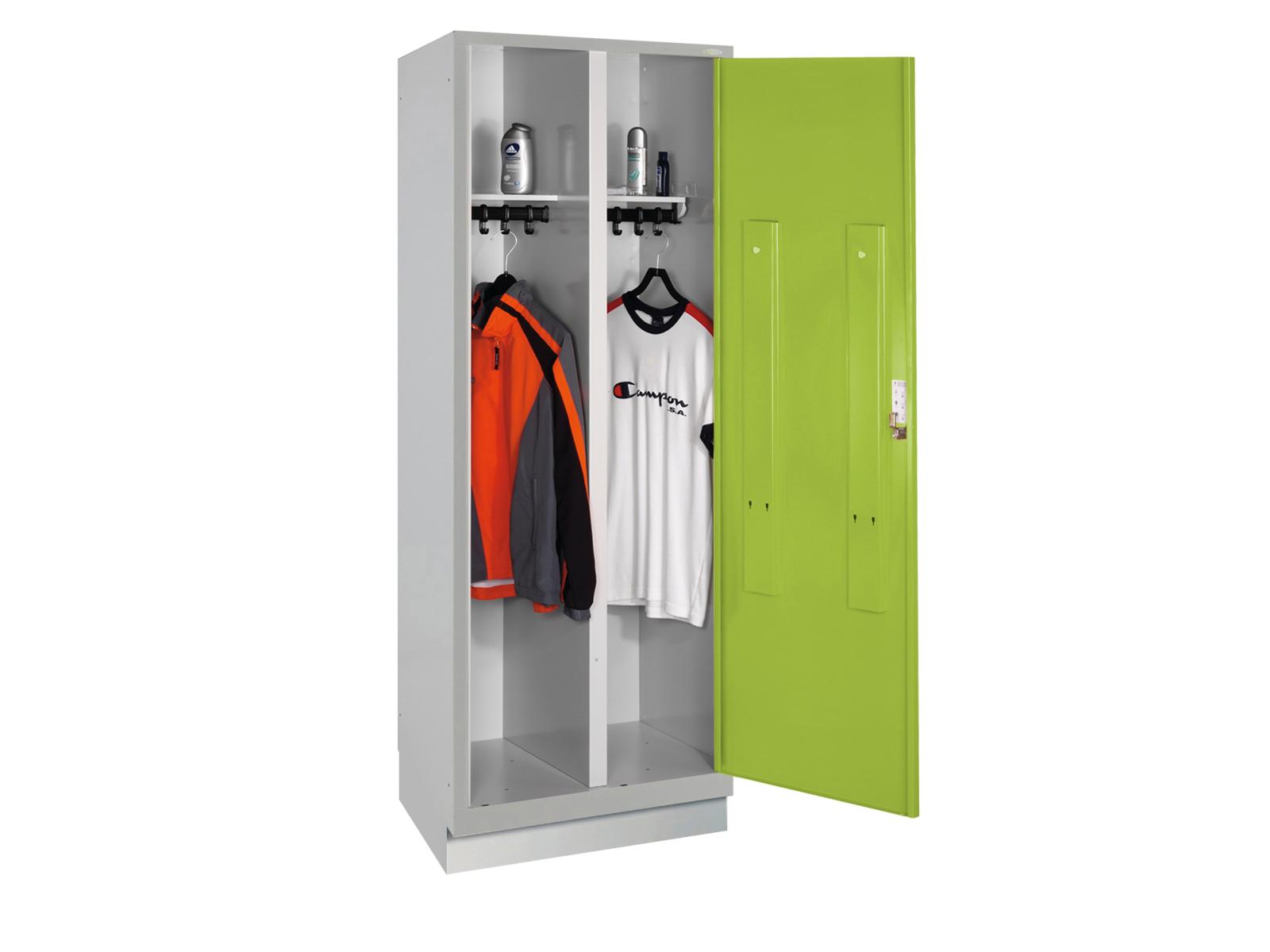 Spind nach Arbeitsstättenrichtlinien Grüne Linie mit Sockel - für 1 Person 2x300mm Abteilbreite